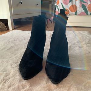 Forever 21 faux suede booties size 5.5